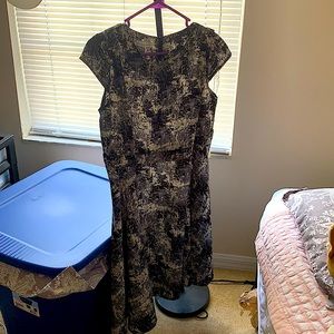 THESTORE Mediumsized dress